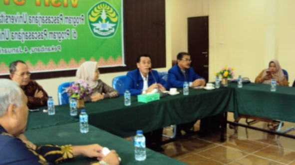 Universitas Negeri Padang melakukan kunjungan studi ke Pascasarjana Universitas Riau
